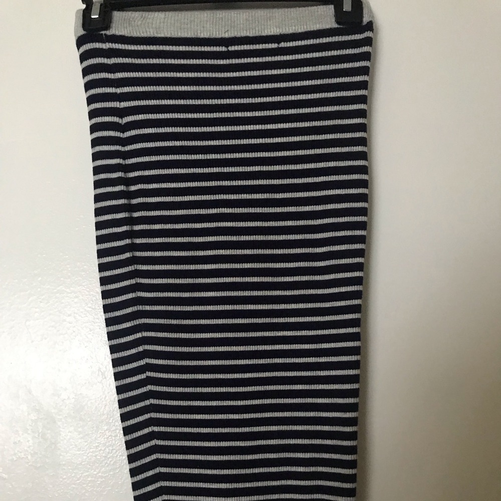 Knee length sweater skirt